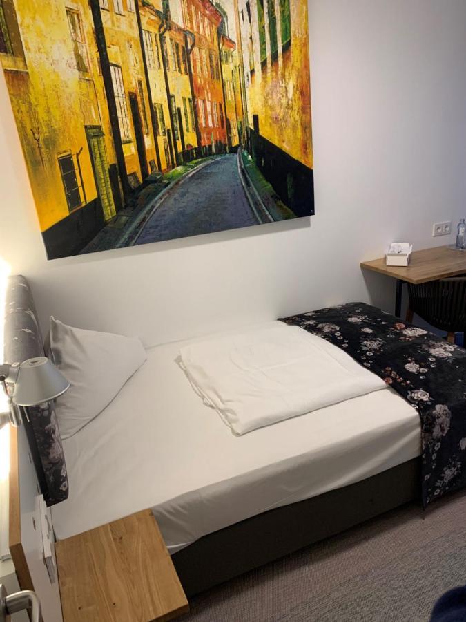 Hotel Schoene Aussicht Франкфурт на Майн Екстериор снимка