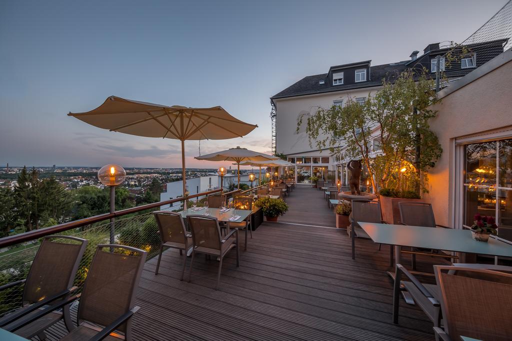 Hotel Schoene Aussicht Франкфурт на Майн Екстериор снимка