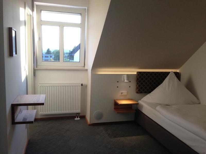 Hotel Schoene Aussicht Франкфурт на Майн Екстериор снимка