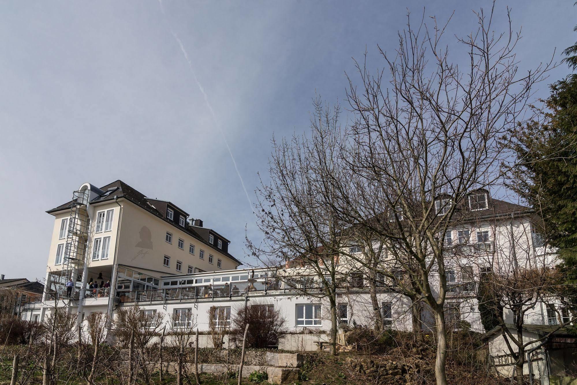 Hotel Schoene Aussicht Франкфурт на Майн Екстериор снимка