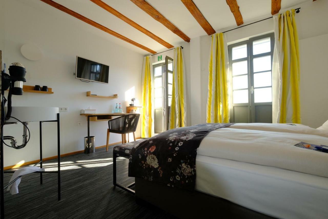 Hotel Schoene Aussicht Франкфурт на Майн Екстериор снимка